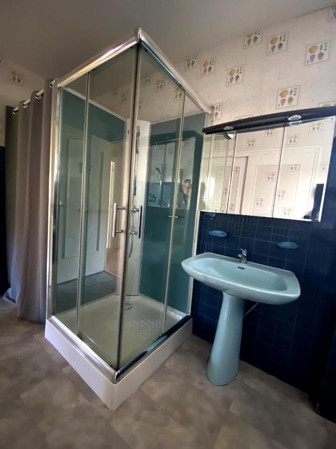 Maison Au Calme, 6 Voyageurs Riorges Bagian luar foto